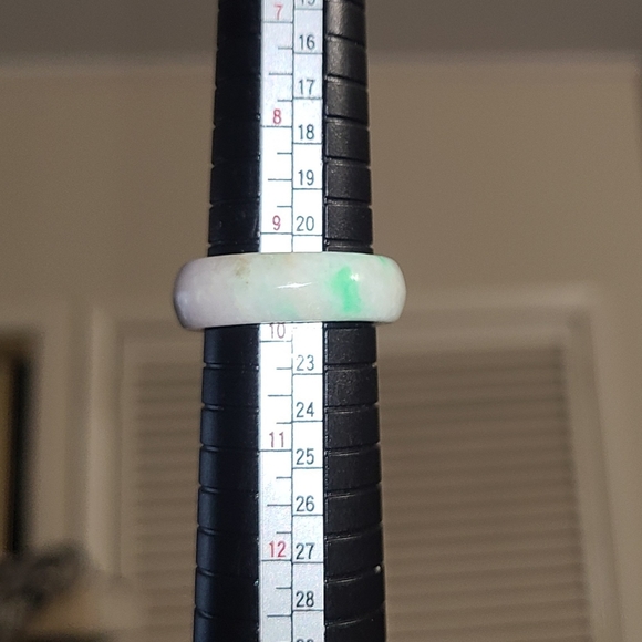 Certified Authentic Untreated Jade Band Ring - Picture 4 of 5